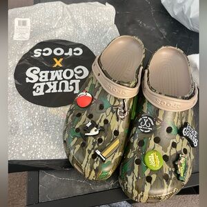 Luke combs x crocs NWT